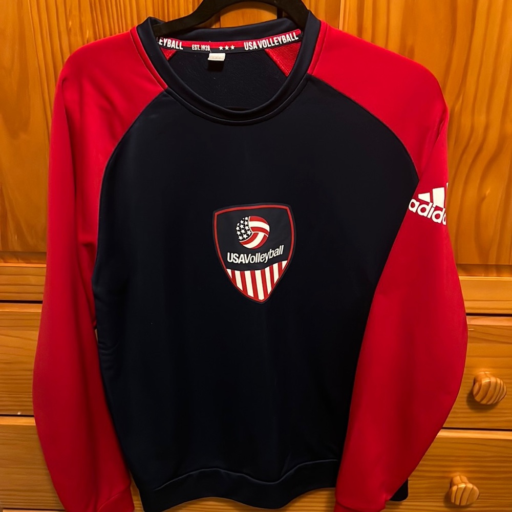 Like new USA volleyball sweat shirt